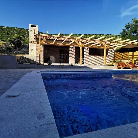 Stone Adriaart With Pool, 62, Villa Stankovci (Zadar)