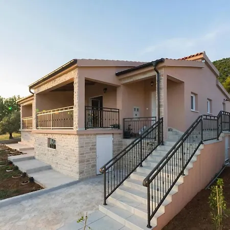 Stone Adriaart With Pool, 62, Stankovci (Zadar)