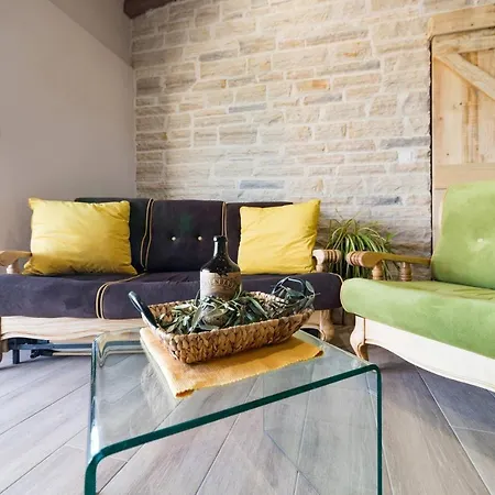 Villa Stone Adriaart With Pool, 62,