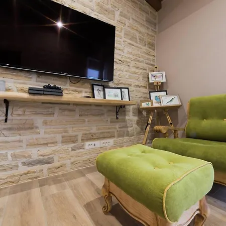 Villa Stone Adriaart With Pool, 62,